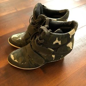 Aeropostale Heeled Sneakers